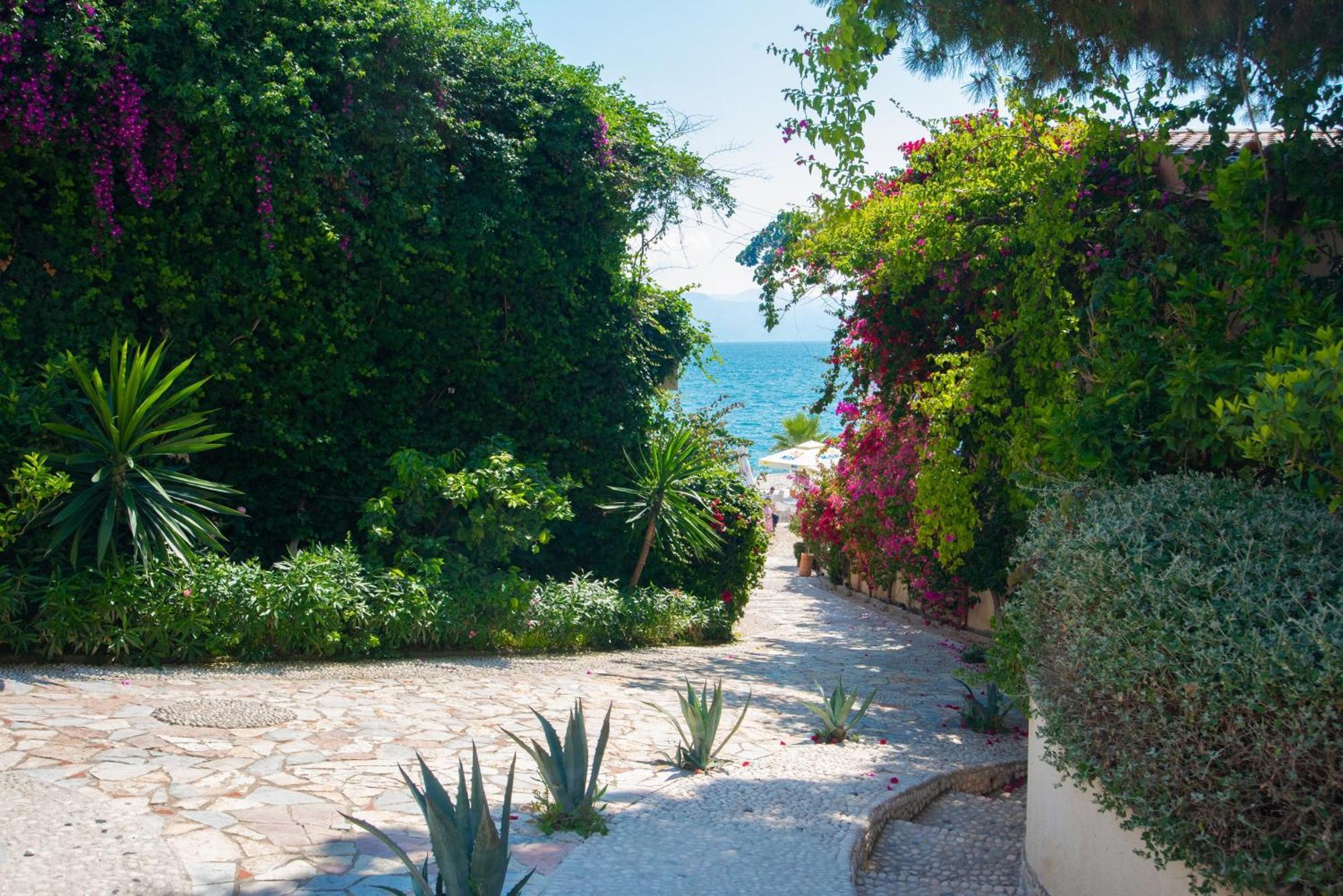 Bougainville Bay Apartments Sarandë Exterior foto
